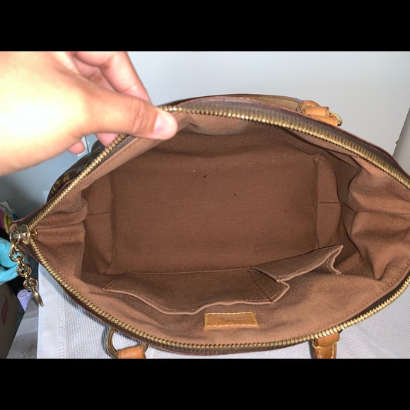 Authentic Louis Vuitton Tivoli pm